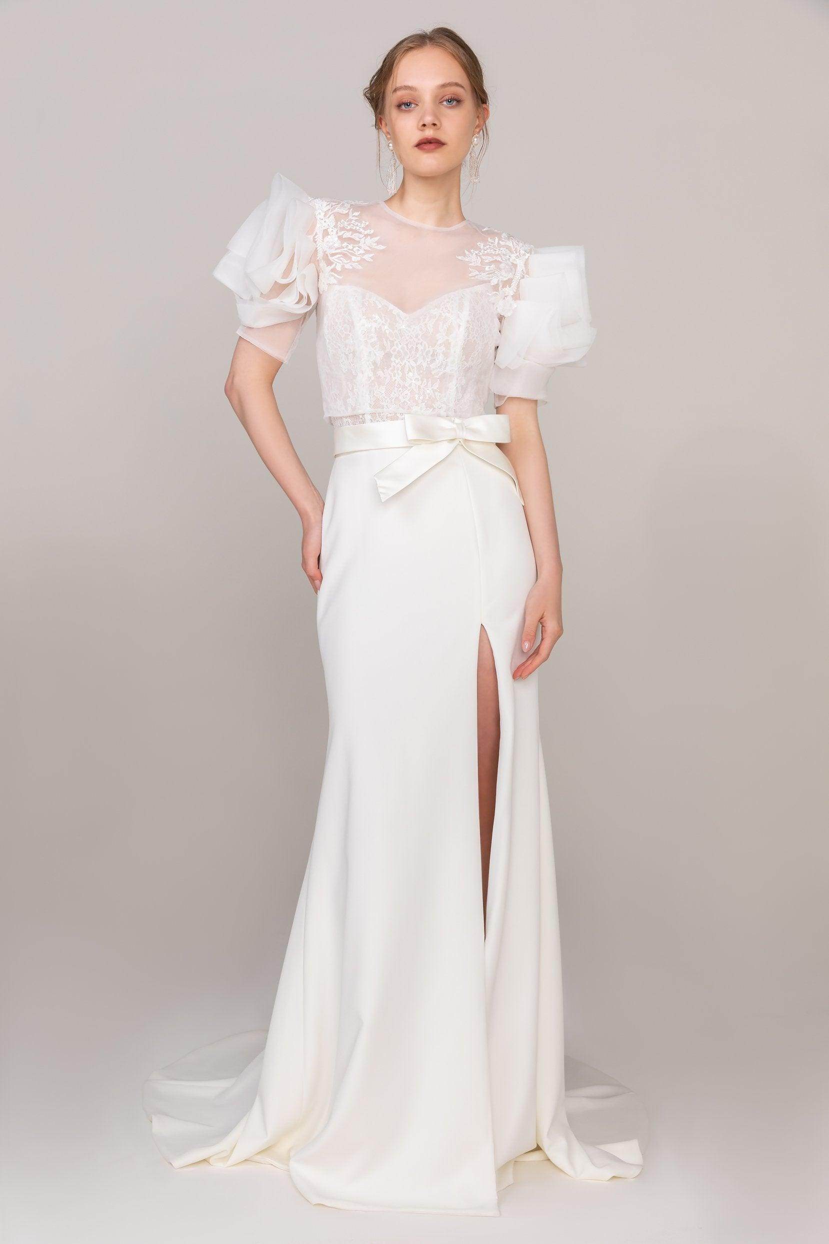 Trumpet-Mermaid Sweep Train Tulle Lace Wedding Dress CW2468 - COCOMELODY